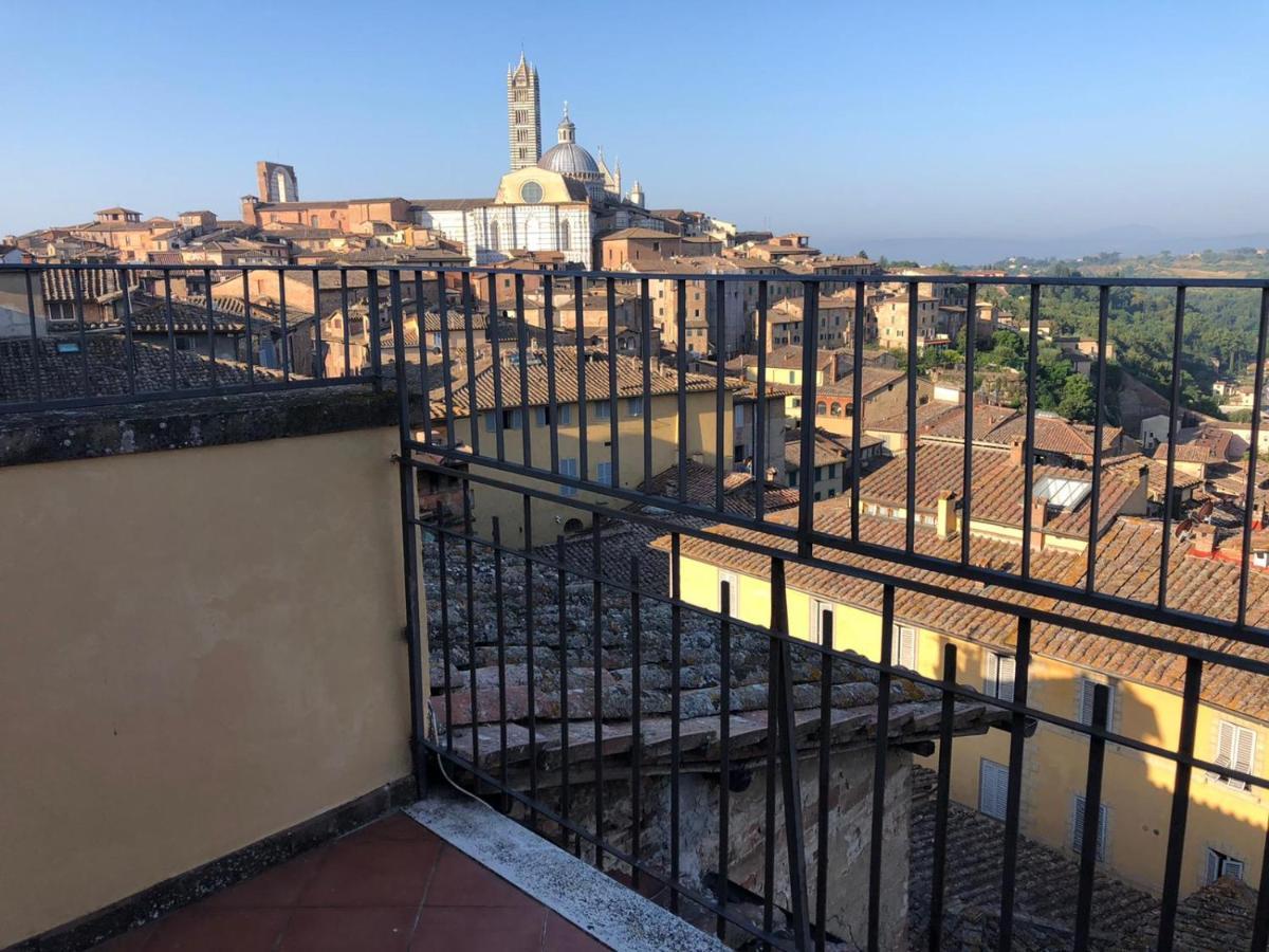 شقة La Terrazza Sul Duomo سيينا المظهر الخارجي الصورة