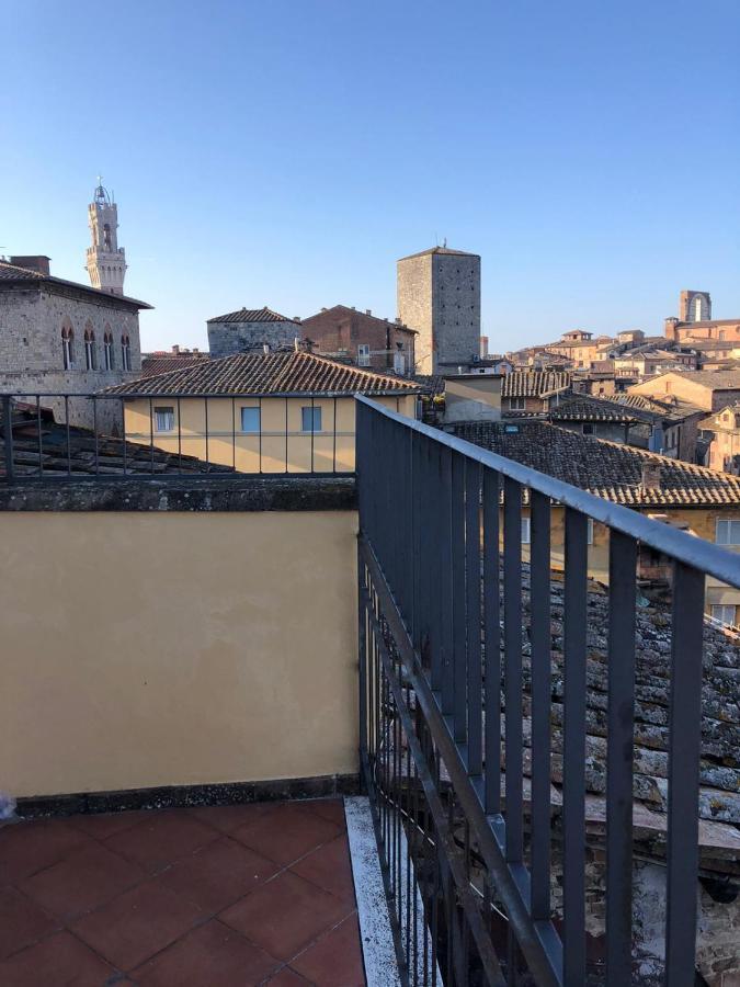 شقة La Terrazza Sul Duomo سيينا المظهر الخارجي الصورة