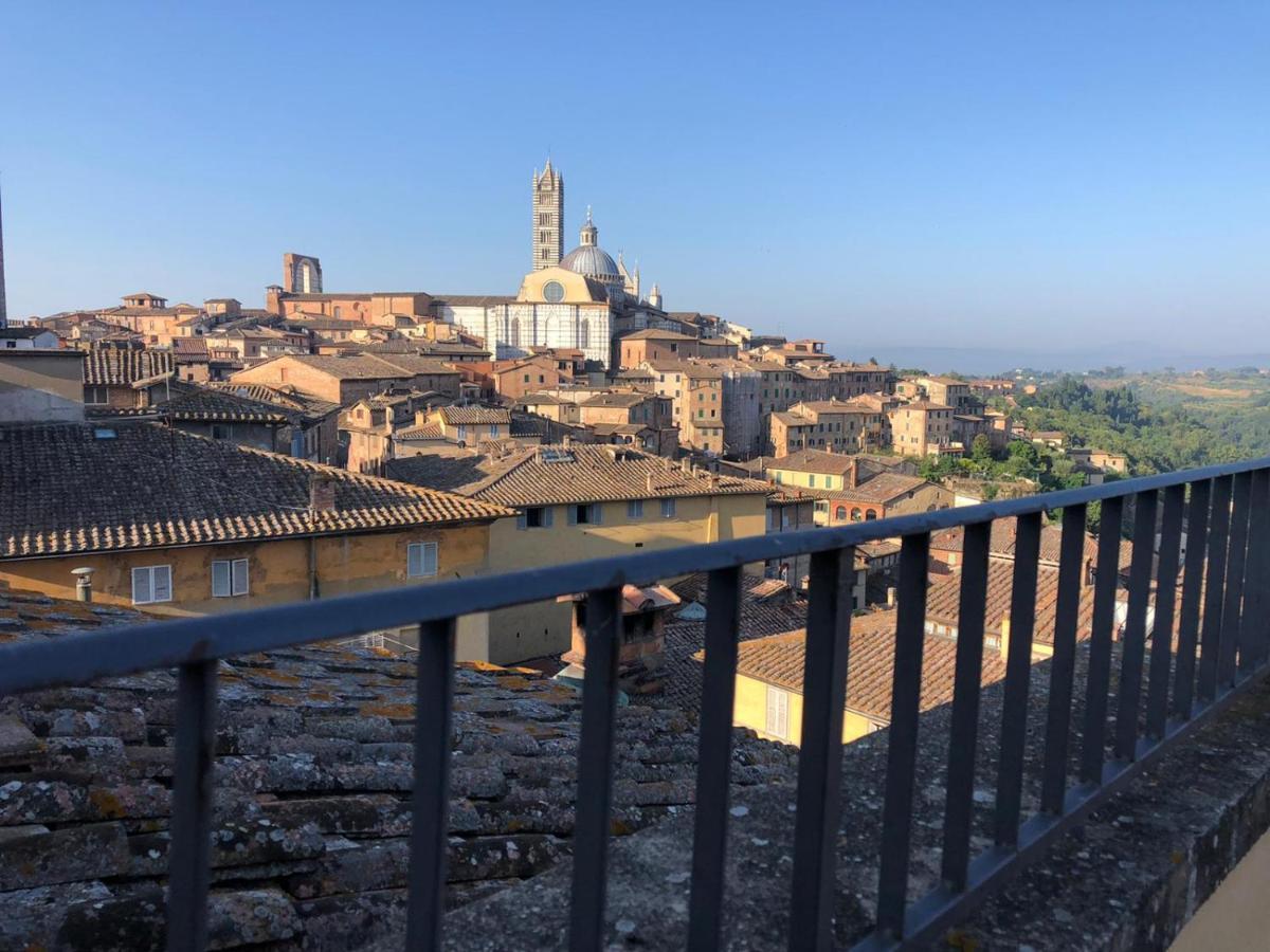 شقة La Terrazza Sul Duomo سيينا المظهر الخارجي الصورة